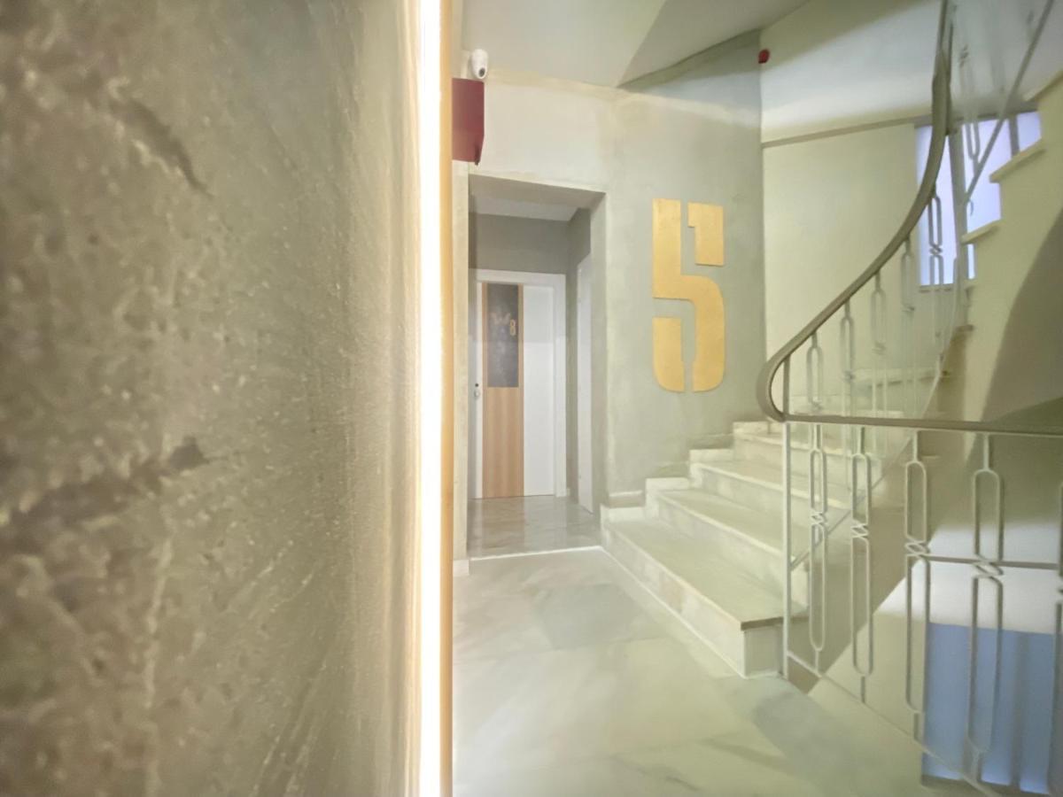 Athens Warehouse Boutique Hotel & Suites ภายนอก รูปภาพ