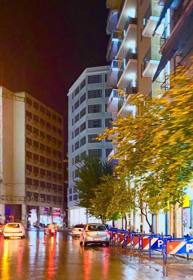 Athens Warehouse Boutique Hotel & Suites ภายนอก รูปภาพ